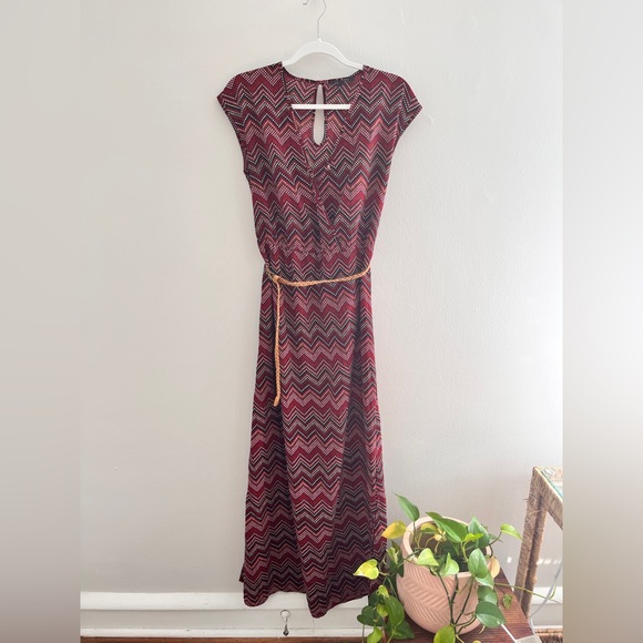 ATMOSPHERE Zig Zag Retro Surplice Maxi Dress - Picture 1 of 7